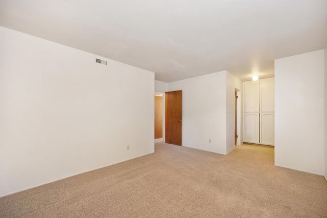 9113 Rosewood Dr, Sacramento, CA 95826