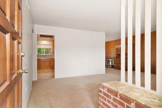 9113 Rosewood Dr, Sacramento, CA 95826