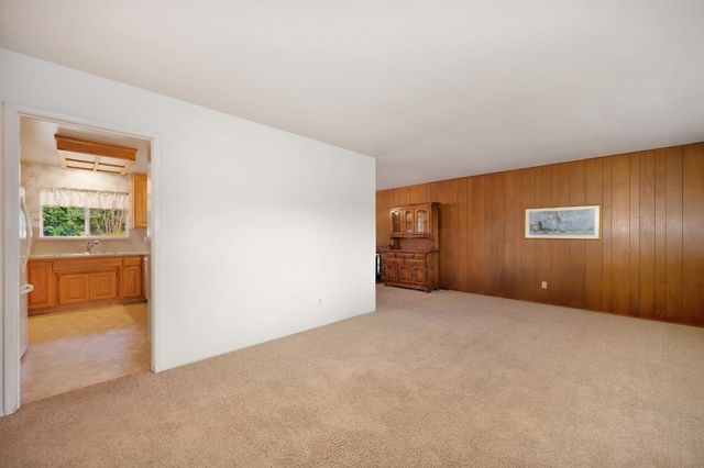 9113 Rosewood Dr, Sacramento, CA 95826