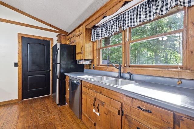 4628 County Home Rd, Paris, TN 38242