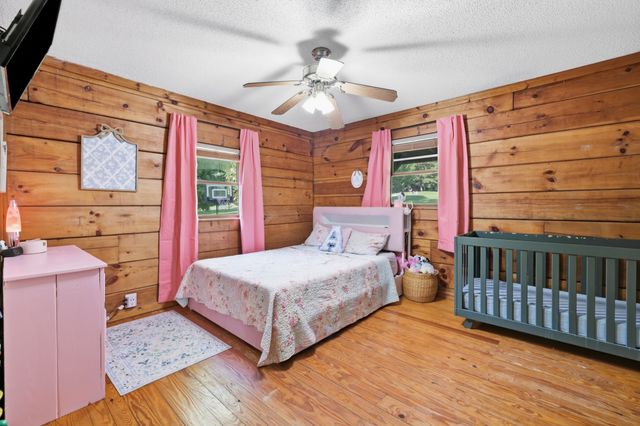 4628 County Home Rd, Paris, TN 38242