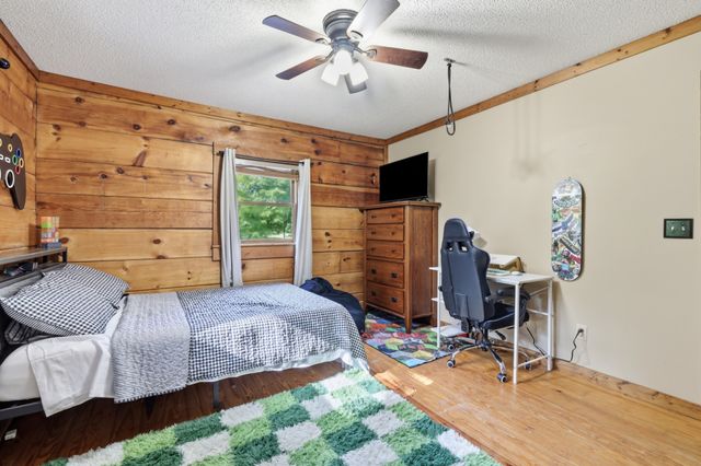 4628 County Home Rd, Paris, TN 38242
