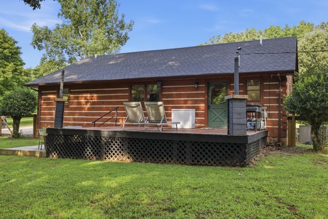 4628 County Home Rd, Paris, TN 38242
