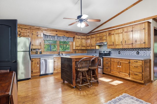4628 County Home Rd, Paris, TN 38242