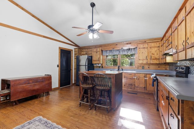4628 County Home Rd, Paris, TN 38242