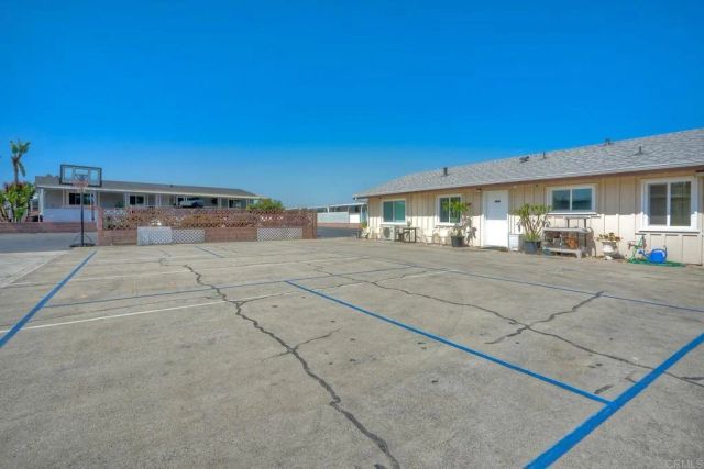 188 Flicker, Oceanside, CA 92057
