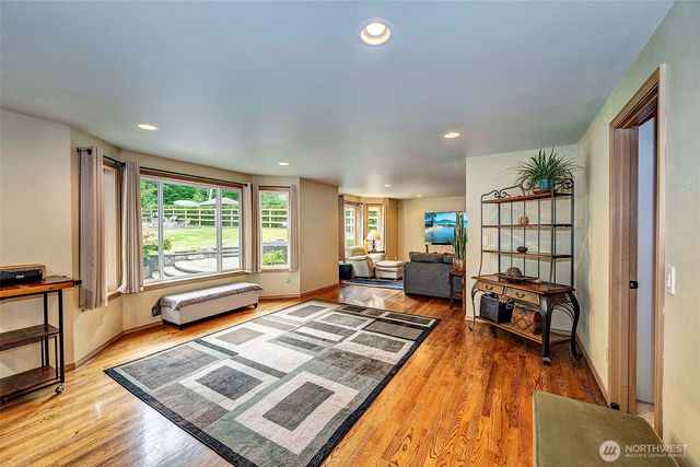 17317 SE 238 Street, Kent, WA 98042