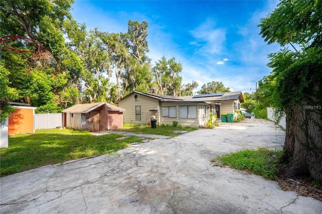 535 W DIVISION STREET, Deland, FL 32720