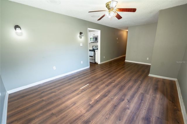 535 W DIVISION STREET, Deland, FL 32720