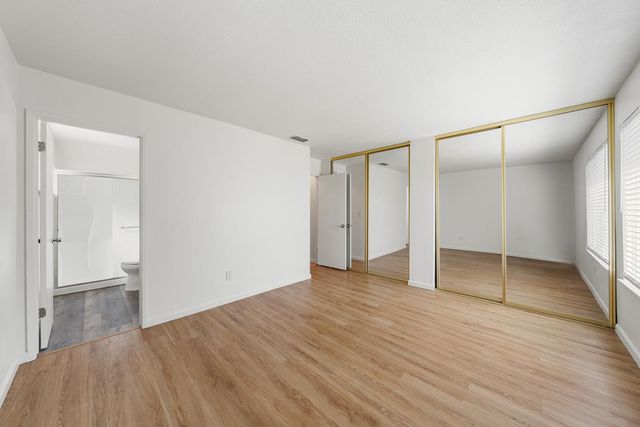 9464 Roseport Way, Sacramento, CA 95826