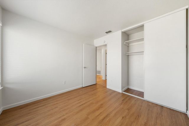 9464 Roseport Way, Sacramento, CA 95826