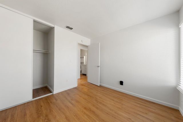 9464 Roseport Way, Sacramento, CA 95826