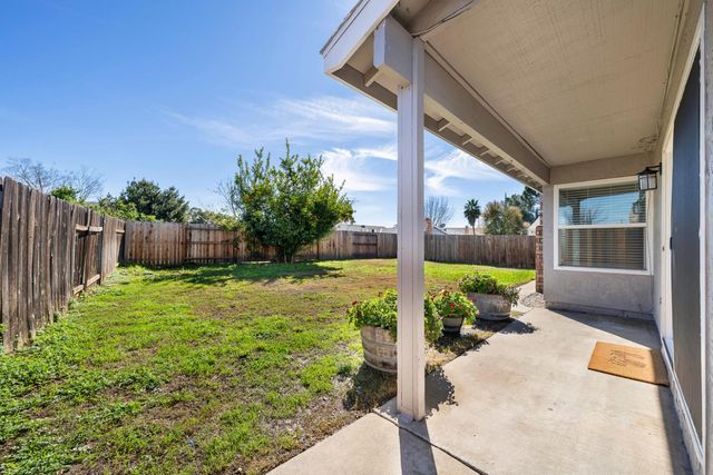 9464 Roseport Way, Sacramento, CA 95826