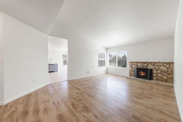 9464 Roseport Way, Sacramento, CA 95826