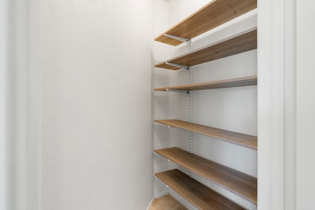 9464 Roseport Way, Sacramento, CA 95826