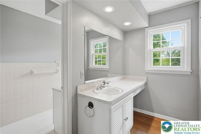 2065 Pleasant Drive, Lower Saucon Twp, PA 18015