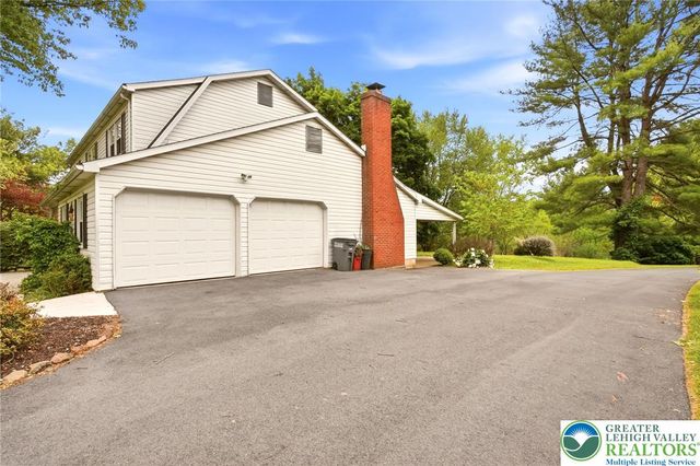 2065 Pleasant Drive, Lower Saucon Twp, PA 18015