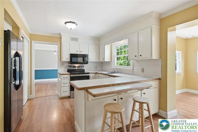 2065 Pleasant Drive, Lower Saucon Twp, PA 18015