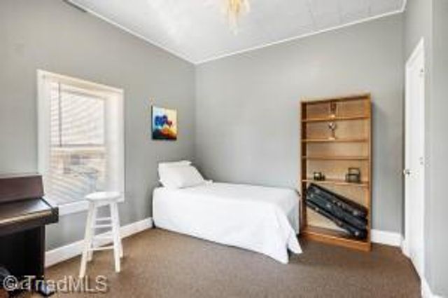 407 Oak Street, Graham, NC 27253