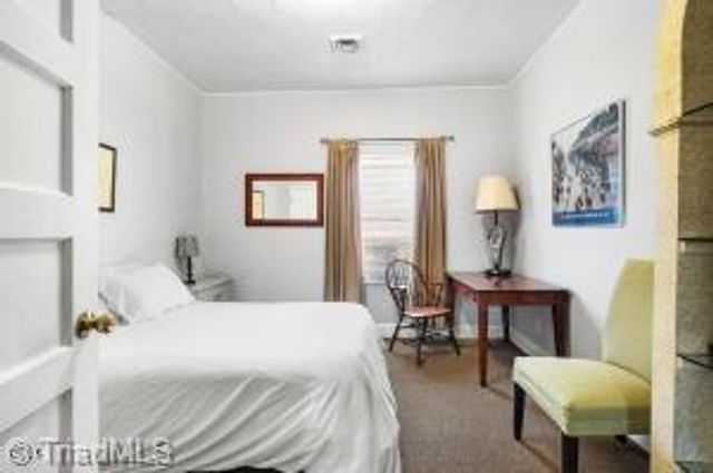 407 Oak Street, Graham, NC 27253