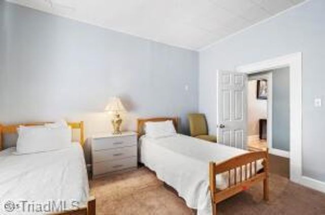 407 Oak Street, Graham, NC 27253