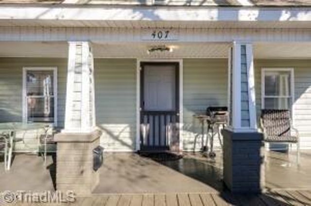 407 Oak Street, Graham, NC 27253