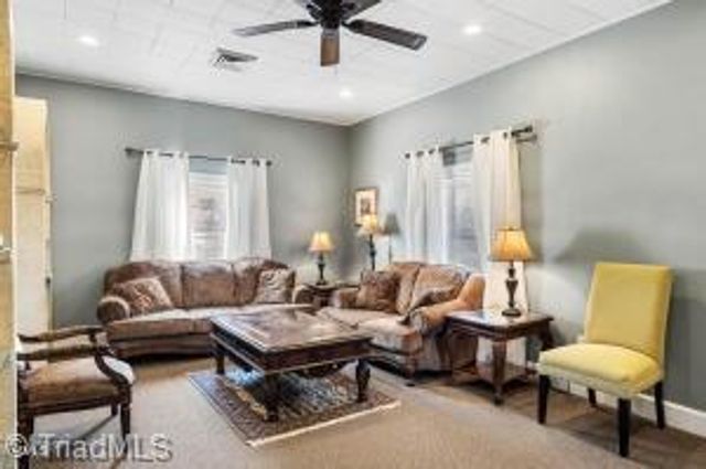 407 Oak Street, Graham, NC 27253