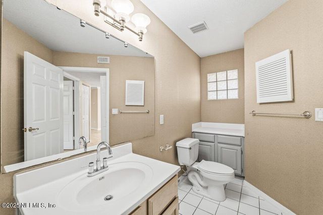 10150 BELLE RIVE Boulevard 303, Jacksonville, FL 32256