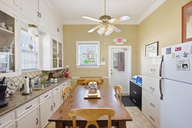 717 E 1st Street 1, Humble, TX 77338