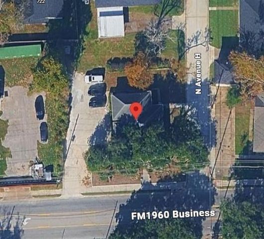 717 E 1st Street 1, Humble, TX 77338