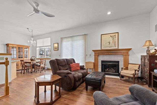 1513 DICKENSON COURT, Neenah, WI 54956