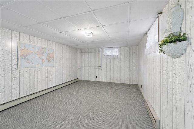 14 Concord Rd, Westford, MA 01886