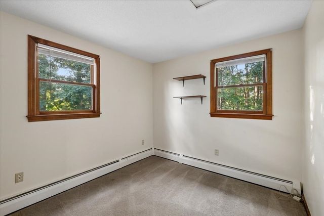 14 Concord Rd, Westford, MA 01886