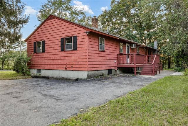 14 Concord Rd, Westford, MA 01886