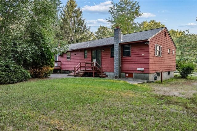 14 Concord Rd, Westford, MA 01886