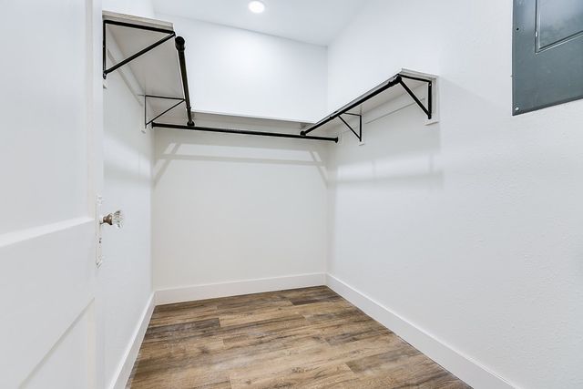 1300 6th Street, Sterling City, TX 76951