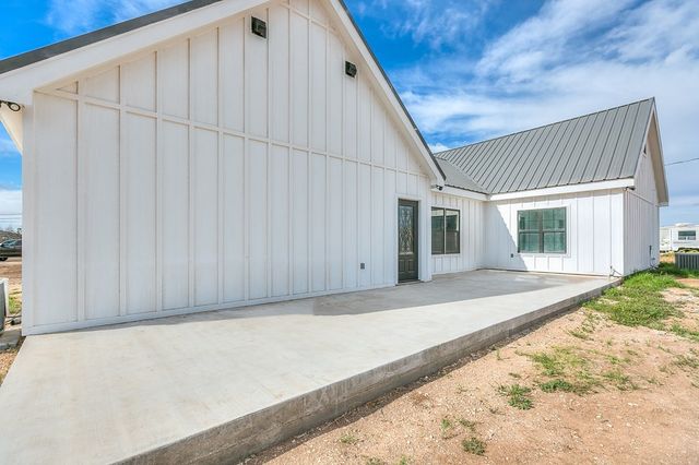 1300 6th Street, Sterling City, TX 76951