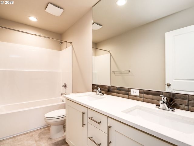 1332 N KALANI Loop, Ridgefield, WA 98642