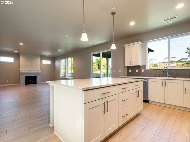 1332 N KALANI Loop, Ridgefield, WA 98642