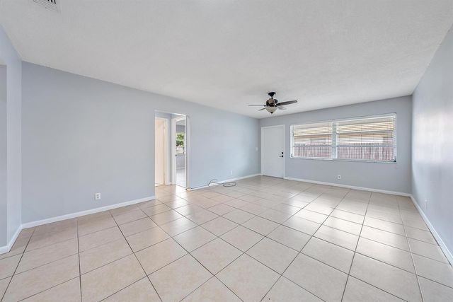 9050 E Highland Pines Boulevard, Palm Beach Gardens, FL 33418