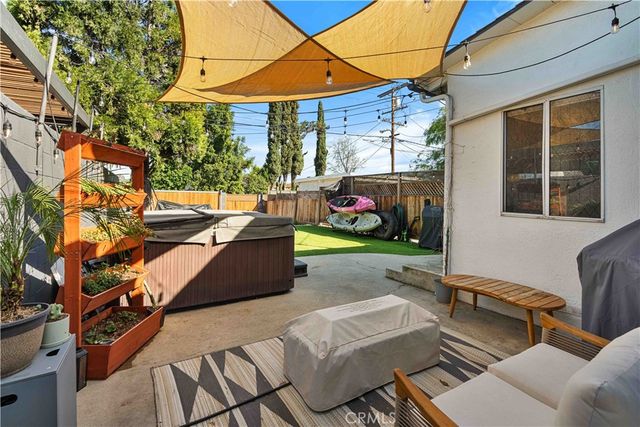 6514 Coldwater Canyon, Valley Village, CA 91606