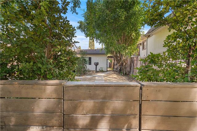 6514 Coldwater Canyon, Valley Village, CA 91606