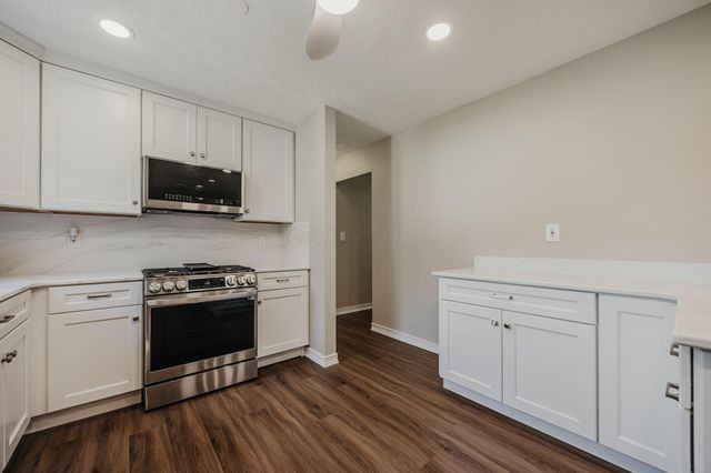438 Electric Avenue, Westerville, OH 43081