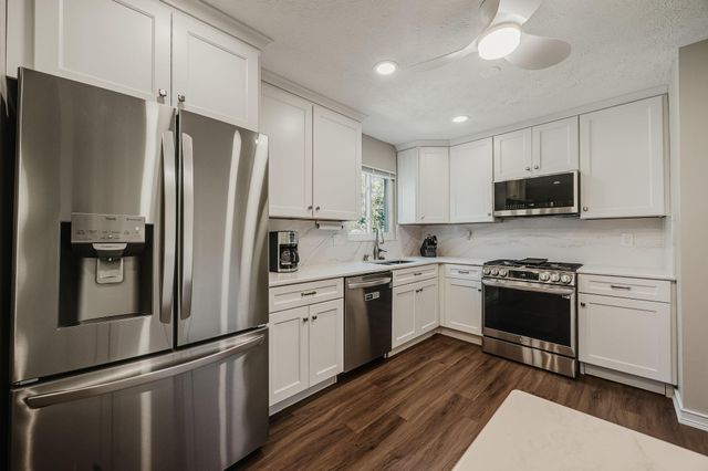 438 Electric Avenue, Westerville, OH 43081