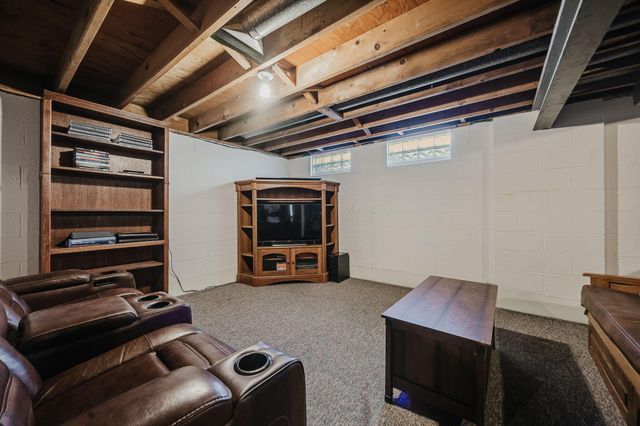 438 Electric Avenue, Westerville, OH 43081