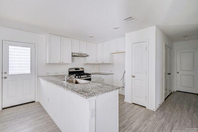 5918 San Geronimo, Seguin, TX 78155