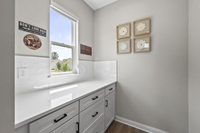 9144 Coe Drive, Plain City, OH 43064