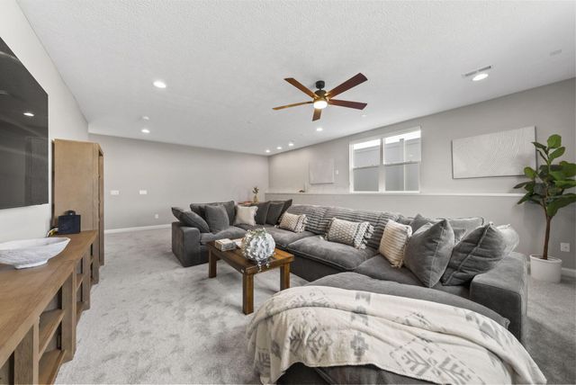 9144 Coe Drive, Plain City, OH 43064