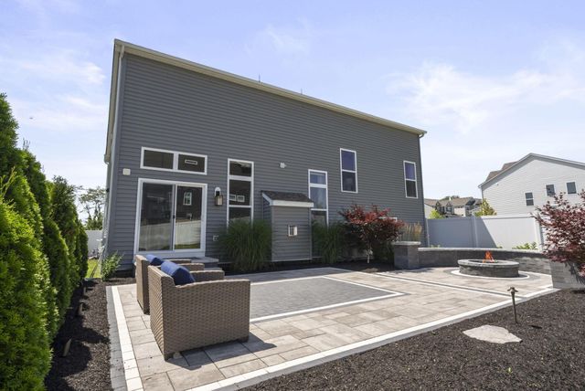 9144 Coe Drive, Plain City, OH 43064