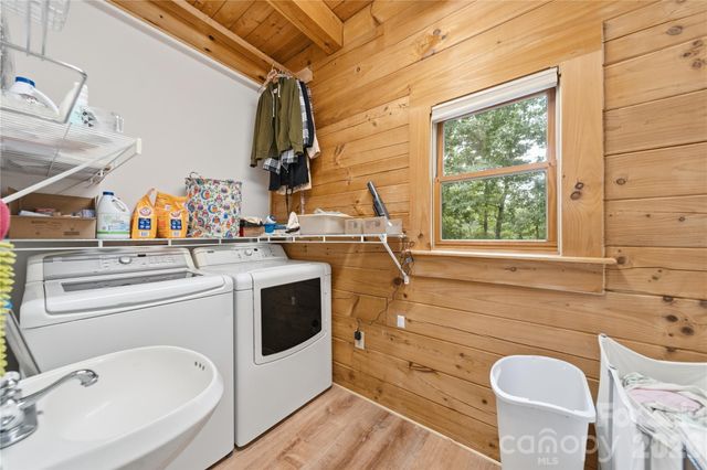 532 Mountain Oak Lane, Gastonia, NC 28052